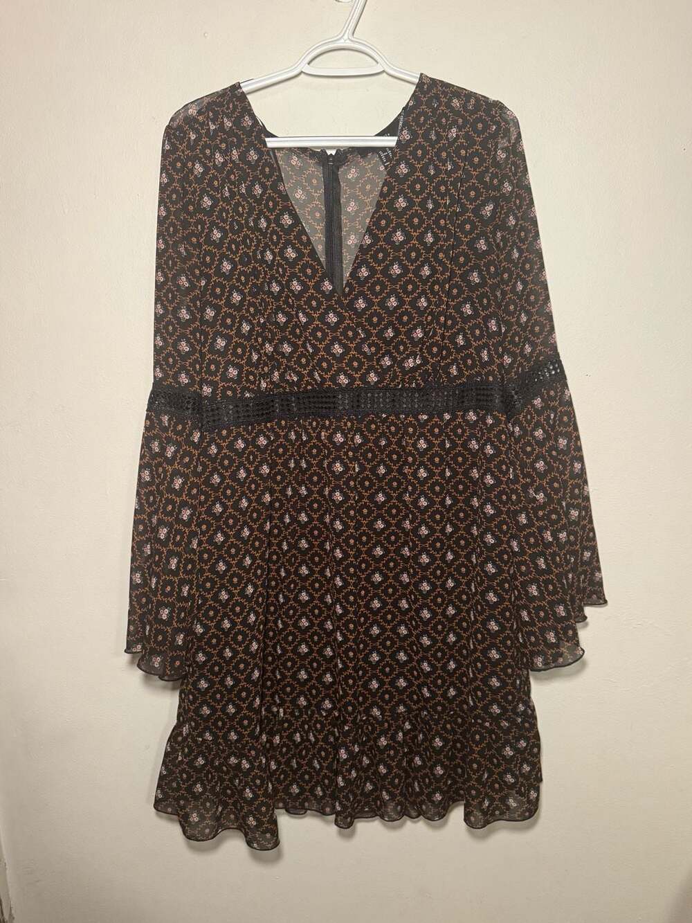 Forever 21+ Floral Print Chiffon Bell Sleeve Dress Size 1X